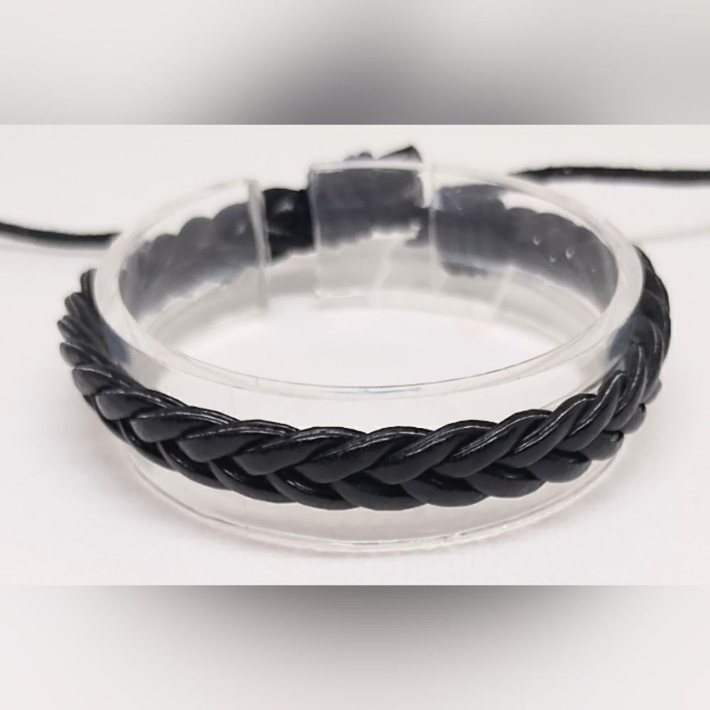 Men's leather bracelet braided black new e38‎